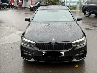 2018 BMW 5 серии 530i xDrive VII (G30/G31/G38), чёрный, 2800000 рублей, вид 2