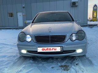 2002 Mercedes-Benz C-Класс 180 II (W203), серебристый, 650000 рублей, вид 4