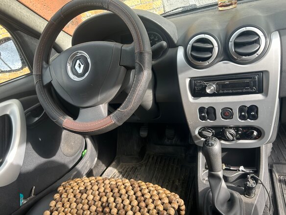 2013 Renault Logan I Рестайлинг, бежевый, 510000 рублей - вид 6
