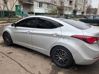 2015 Hyundai Elantra V (MD) Рестайлинг, серебристый, 1050000 рублей, вид 4