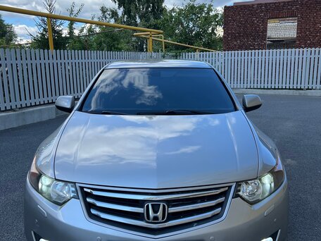 2008 Honda Accord VIII, серебристый, 890000 рублей, вид 1