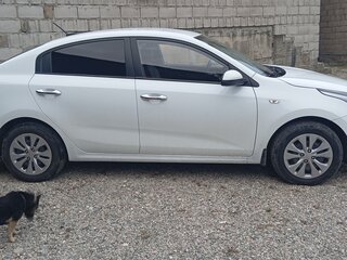 2019 Kia Rio IV, белый, 1100000 рублей, вид 4