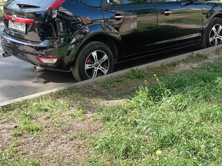 2010 Ford Focus II Рестайлинг, чёрный, 650000 рублей, вид 1