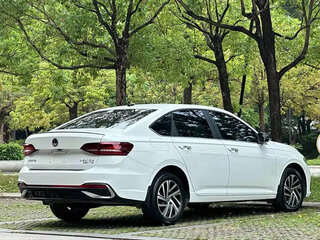 2023 Volkswagen Lavida III Рестайлинг, белый, 1615000 рублей, вид 4