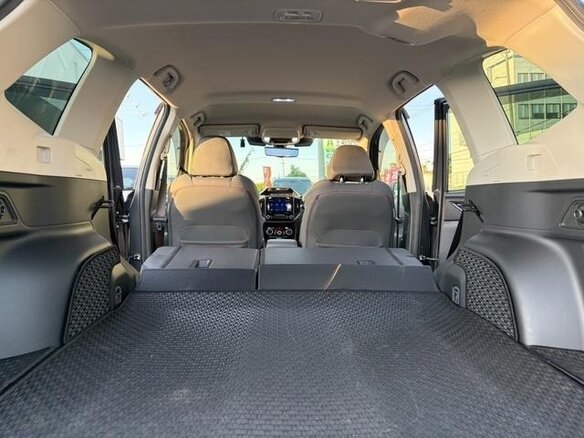 2022 Subaru Forester V Рестайлинг, серебристый - вид 16