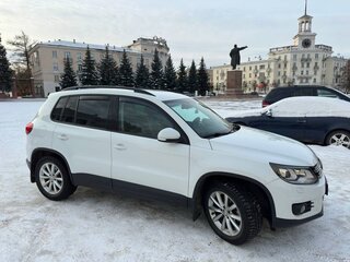 2015 Volkswagen Tiguan I Рестайлинг, белый, 1400000 рублей, вид 3
