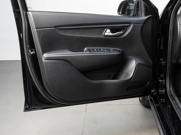 2021 Kia Rio X IV Рестайлинг, чёрный, 1870000 рублей - вид 9