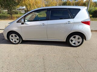 2012 Toyota Ractis II, серебристый, 960000 рублей, вид 4