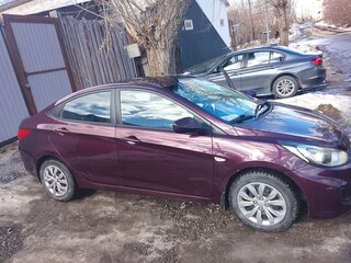 2013 Hyundai Solaris I, фиолетовый, 779000 рублей, вид 3