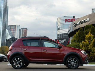 2019 Renault Sandero Stepway II Рестайлинг, красный, 818000 рублей, вид 3