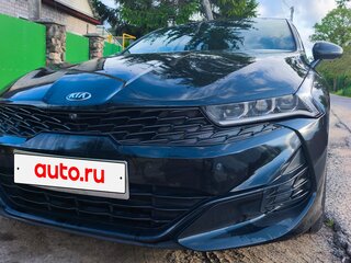 2021 Kia K5 III, чёрный, 2350000 рублей, вид 3