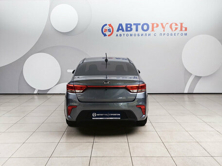 2017 Kia Rio IV, серый, 1084000 рублей, вид 4