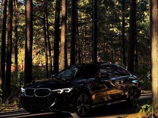 2022 BMW 3 серии 330i xDrive VII (G2x) Рестайлинг, чёрный, 4500000 рублей, вид 2