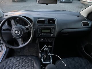 2011 Volkswagen Polo V, серебристый, 730000 рублей, вид 3