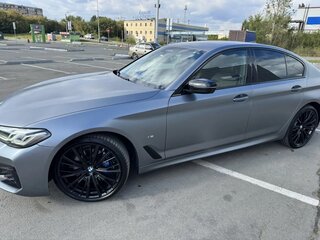2020 BMW 5 серии 530d xDrive VII (G30/G31/G38) Рестайлинг, серый, 6100000 рублей, вид 5
