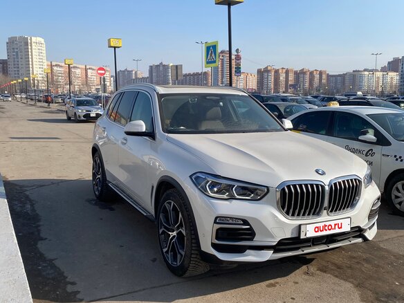2021 BMW X5 40i IV (G05/G18), белый, 8900000 рублей - вид 6