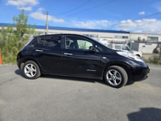 2014 Nissan Leaf I (ZE0/AZE0), чёрный, 900000 рублей, вид 2
