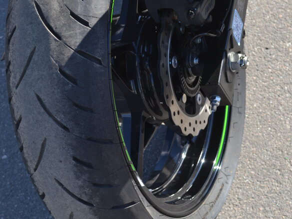 2023 Kawasaki Ninja 400, зелёный, 660000 рублей - вид 22