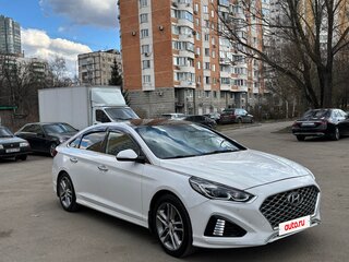 2018 Hyundai Sonata VII (LF) Рестайлинг, белый, 1850000 рублей, вид 1