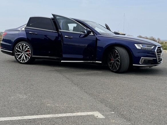2021 Audi A8 60 TFSI e IV (D5), синий, 8230000 рублей - вид 22