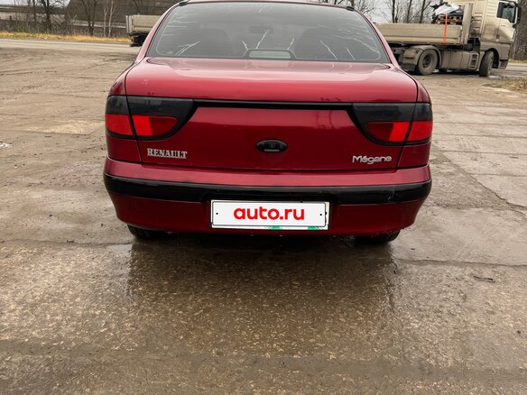 1998 Renault Megane I, красный, 120000 рублей - вид 2