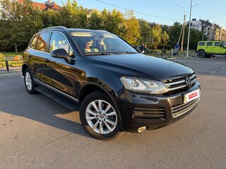 2014 Volkswagen Touareg II, чёрный, 2150000 рублей, вид 1