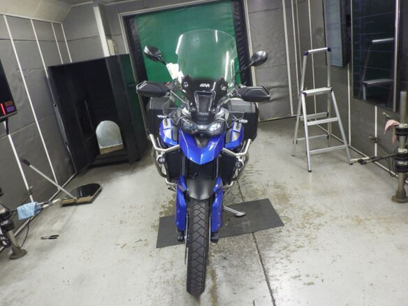 2023 Triumph Tiger 900, синий, 800000 рублей - вид 11