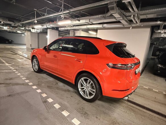 2020 Porsche Cayenne III, оранжевый, 7100000 рублей - вид 4