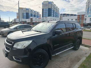 2013 Chevrolet TrailBlazer II, чёрный, 1700000 рублей, вид 3