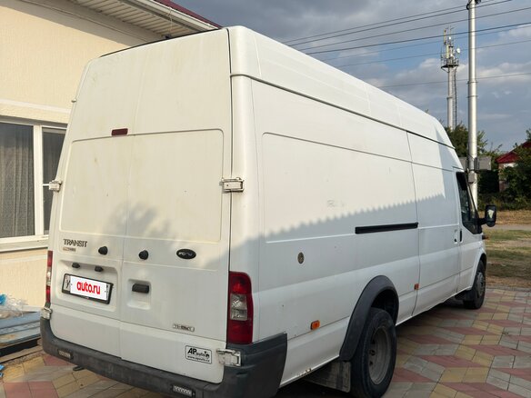 2009 Ford Transit, белый - вид 3