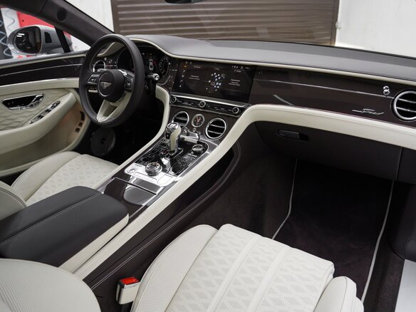 2025 Bentley Continental GT Speed IV, серый, 37500000 рублей - вид 9