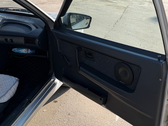 2005 Lada (ВАЗ) 2113, серебристый, 250000 рублей - вид 18