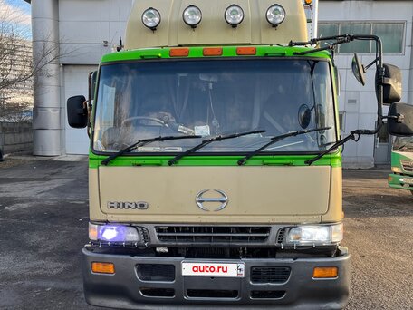 2001 Hino Profia, бежевый, 2700000 рублей, вид 2