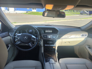 2013 Mercedes-Benz E-Класс 200 IV (W212, S212, C207) Рестайлинг, белый, 1900000 рублей, вид 5