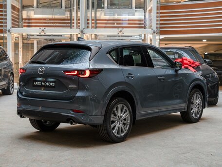 2026 Mazda CX-5 II Рестайлинг, серый, 5040000 рублей, вид 2