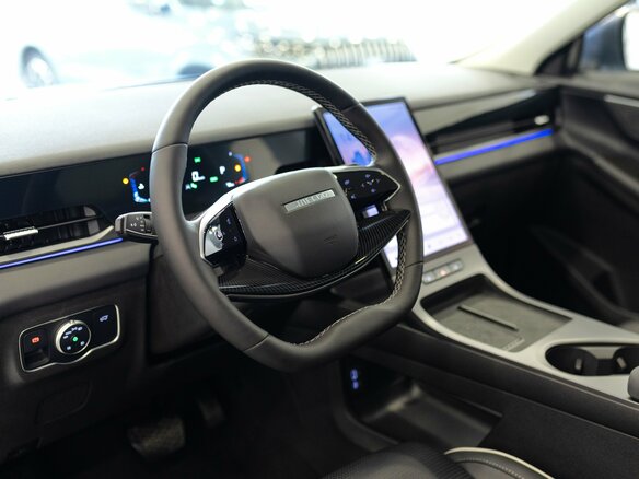 2026 Jaecoo J6, серый, 2749000 рублей - вид 9