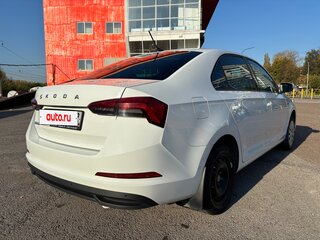 2021 Skoda Rapid II, белый, 1600000 рублей, вид 4