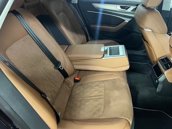 2024 Audi A7 L 45 TFSI II (4K), чёрный, 6040000 рублей - вид 28