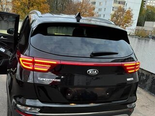 2018 Kia Sportage IV Рестайлинг, чёрный, 3080000 рублей, вид 3
