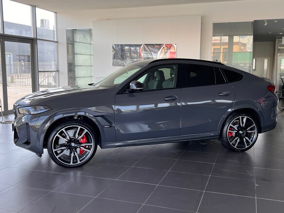 2024 BMW X6 M60i III (G06) Рестайлинг, серый, 16290000 рублей - вид 9