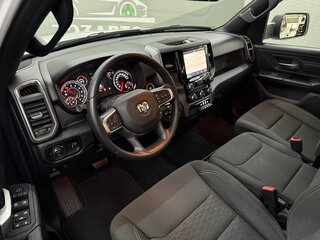 2025 Ram 1500 Crew Cab V Рестайлинг, белый, 7300000 рублей, вид 5