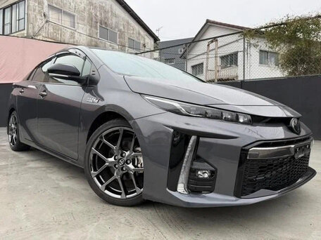 Toyota Prius IV (XW50)