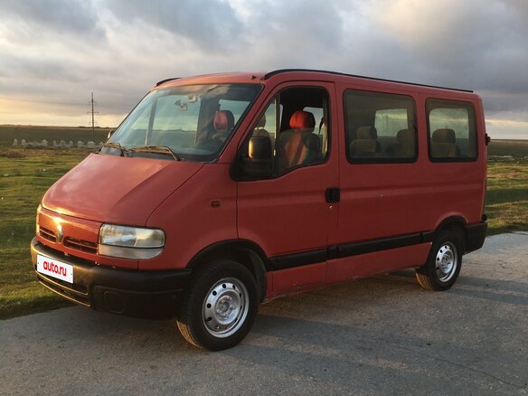 2003 Renault Master, красный, 800000 рублей - вид 1