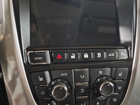 2013 Opel Astra GTC J Рестайлинг, жёлтый, 1070000 рублей - вид 15