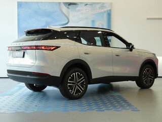 2026 Omoda C7, серебристый, 3299000 рублей, вид 5