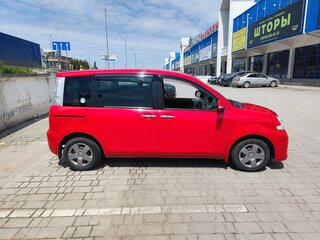2015 Toyota Sienta I Рестайлинг 2, красный, 1150000 рублей, вид 4