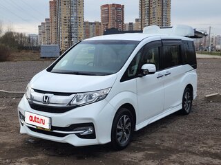 2015 Honda Stepwgn Spada V, белый, 1710000 рублей, вид 2