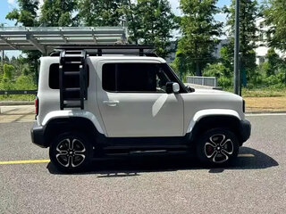 2024 Baojun Yep Plus, белый, 1100001 рублей, вид 5