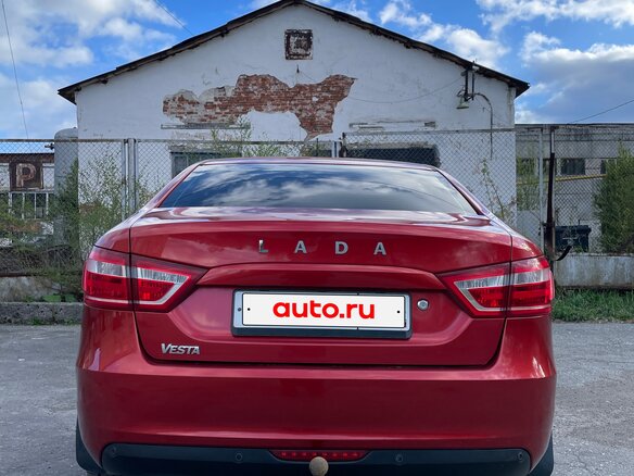 2016 Lada (ВАЗ) Vesta I, красный, 650000 рублей - вид 5