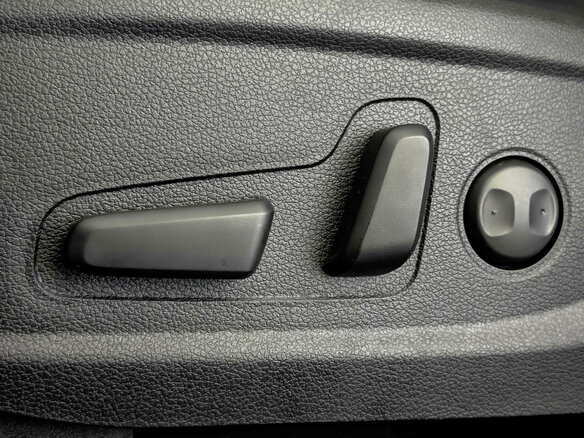 2022 Hyundai Santa Fe IV Рестайлинг, белый, 3625000 рублей - вид 25